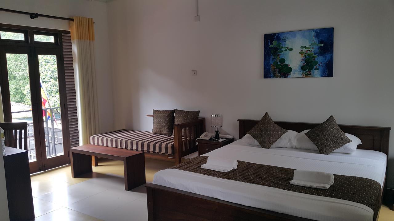 Sarvodaya Samma Vaasa Residence Kandy Bagian luar foto