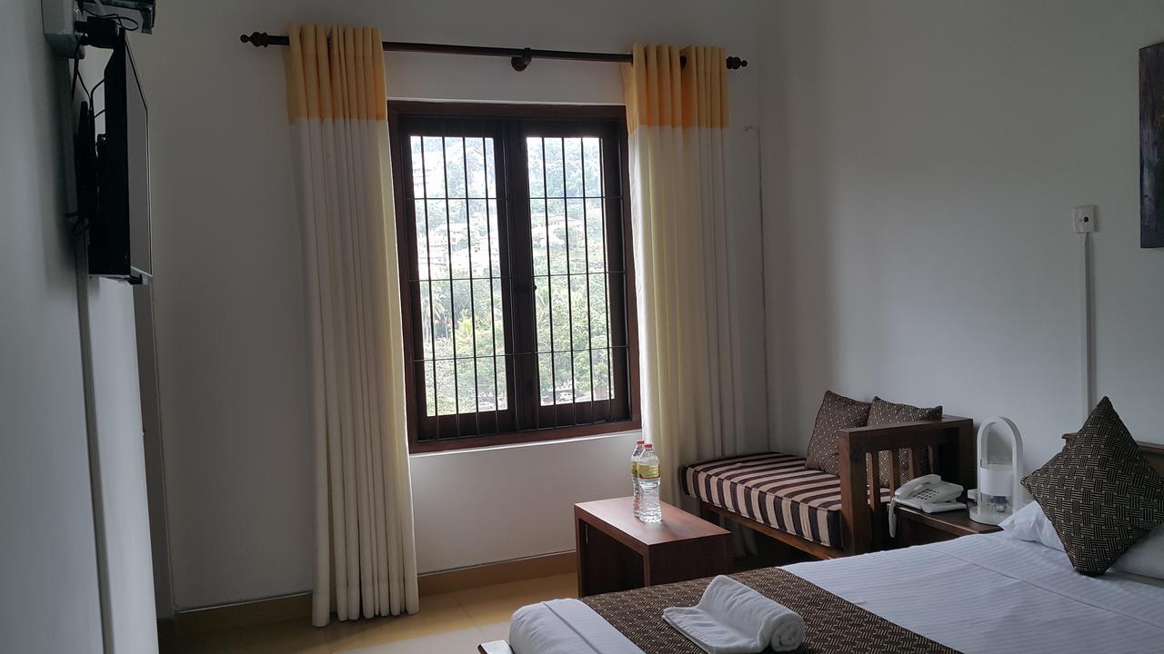 Sarvodaya Samma Vaasa Residence Kandy Bagian luar foto