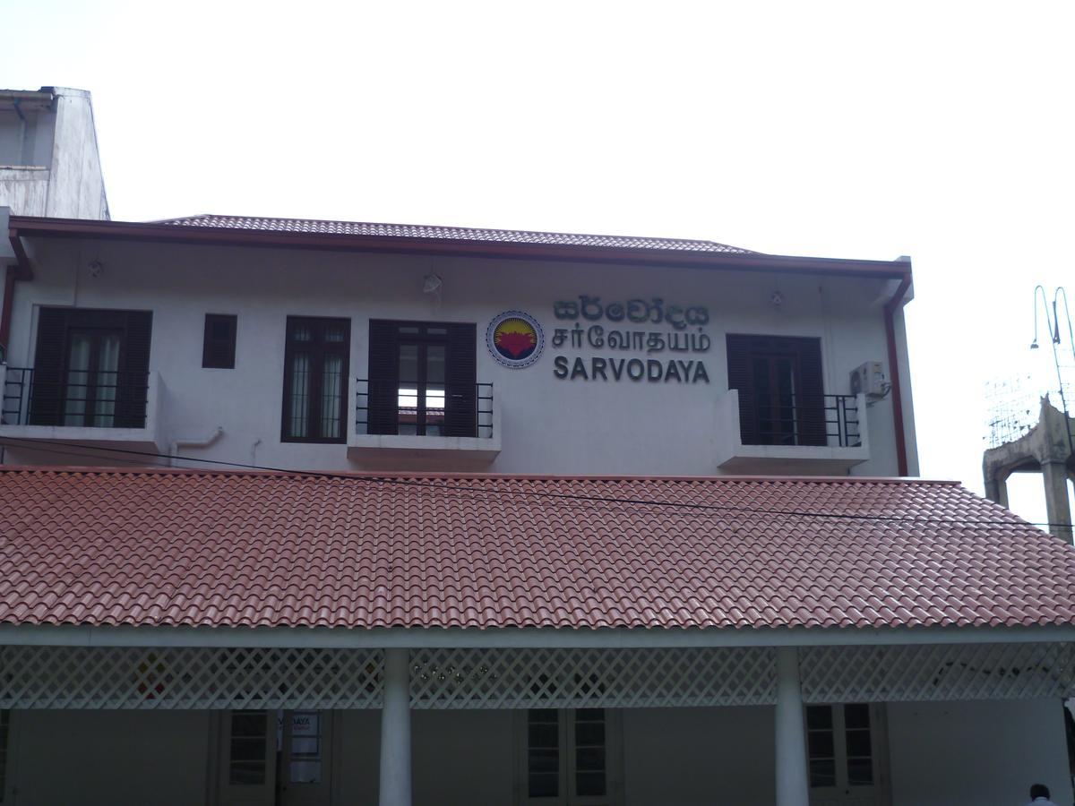Sarvodaya Samma Vaasa Residence Kandy Bagian luar foto