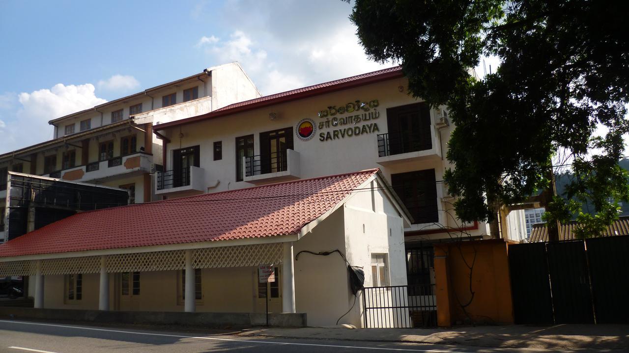 Sarvodaya Samma Vaasa Residence Kandy Bagian luar foto
