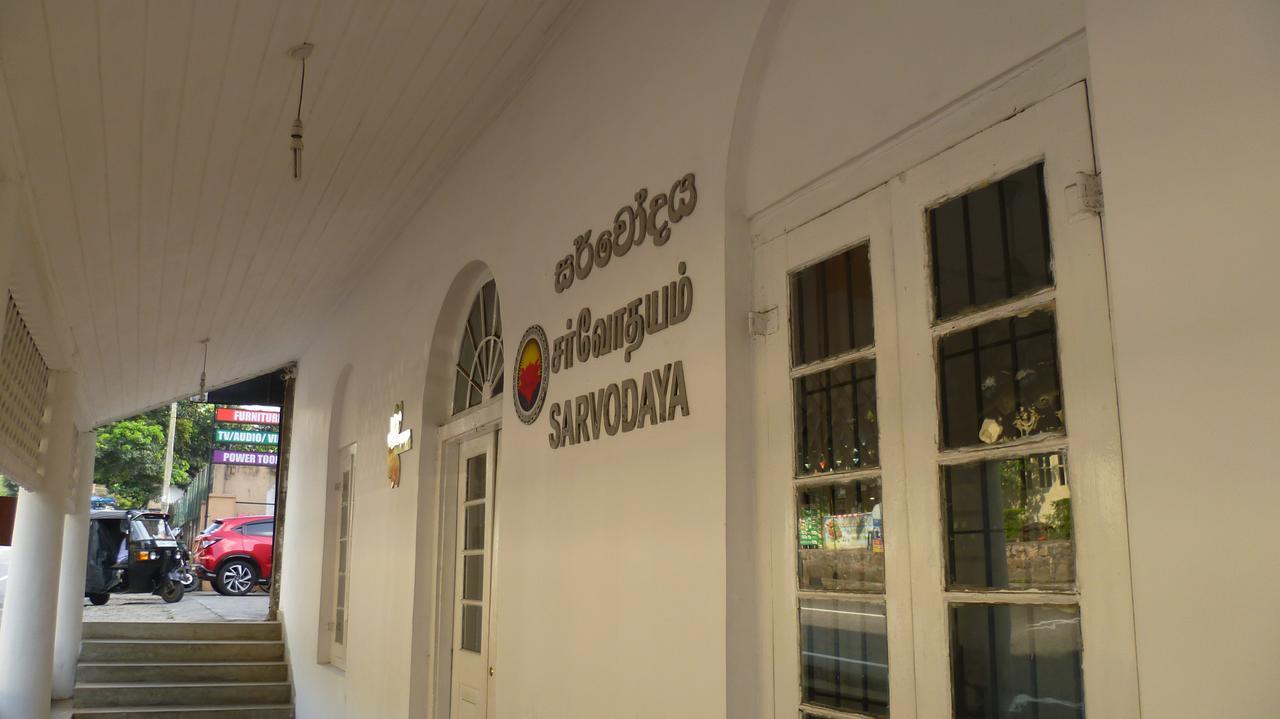 Sarvodaya Samma Vaasa Residence Kandy Bagian luar foto