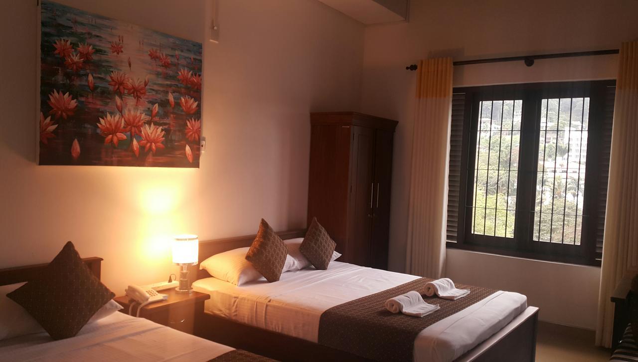 Sarvodaya Samma Vaasa Residence Kandy Bagian luar foto