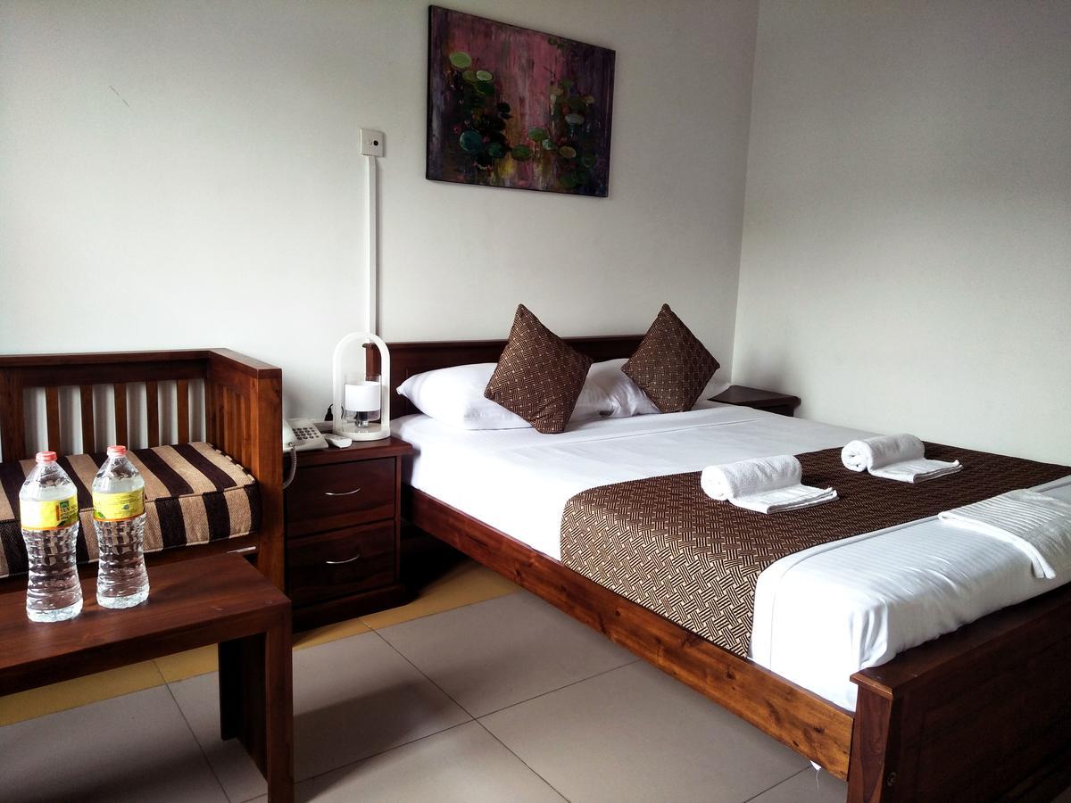 Sarvodaya Samma Vaasa Residence Kandy Bagian luar foto