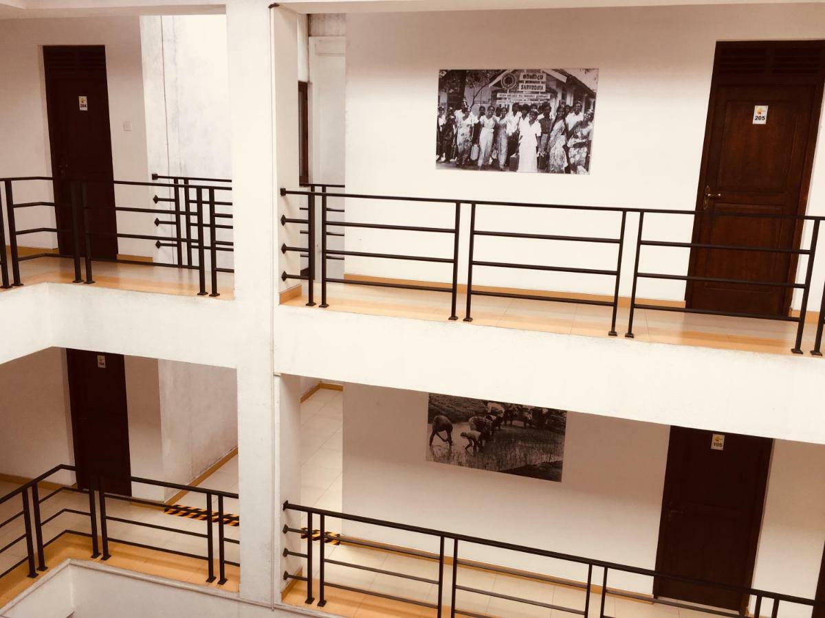 Sarvodaya Samma Vaasa Residence Kandy Bagian luar foto